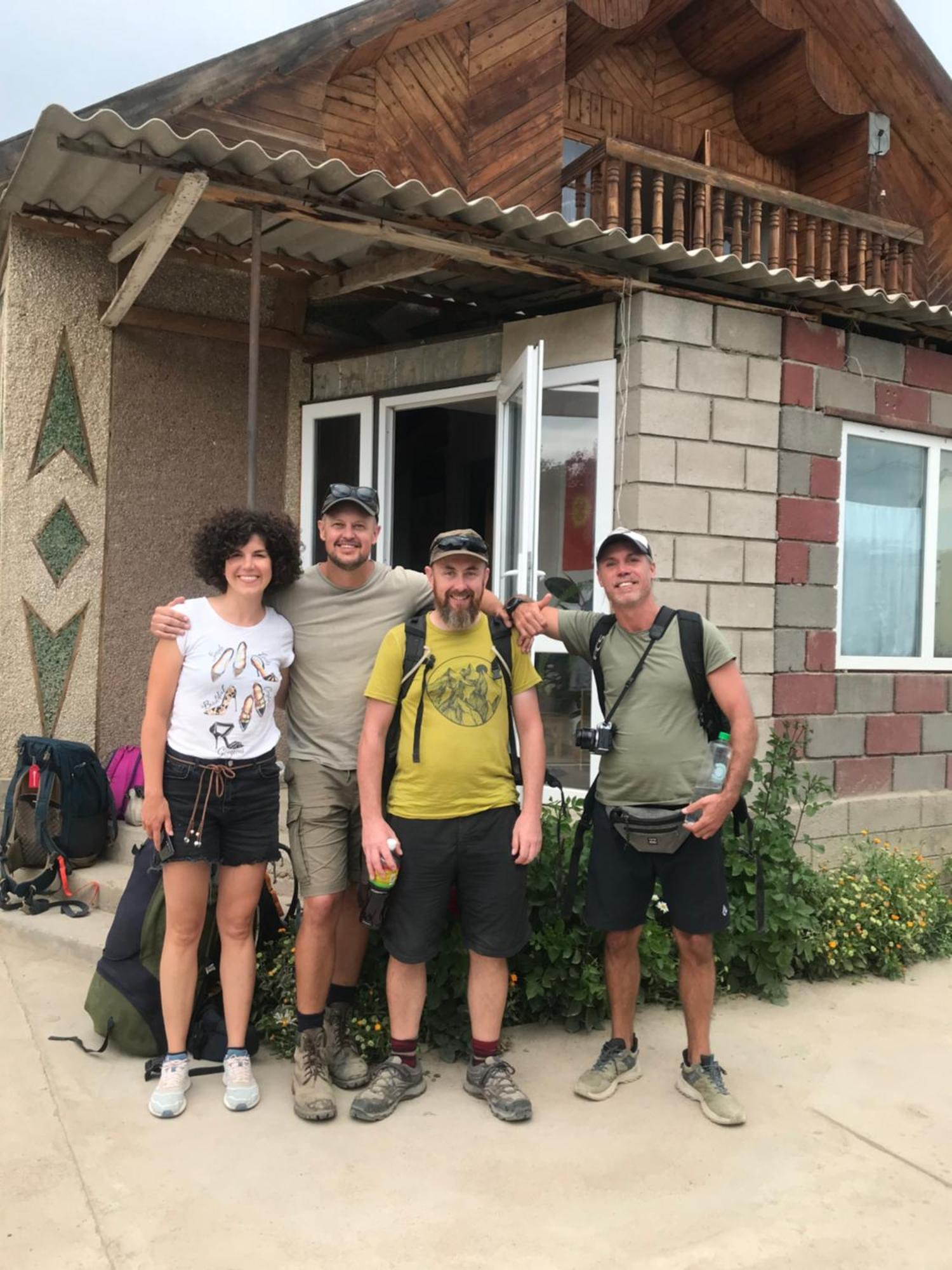 Guesthouse Bermet Tong Exterior foto